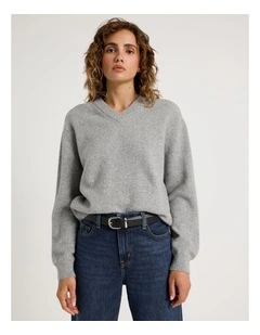 V-Neck Jumper in Grey