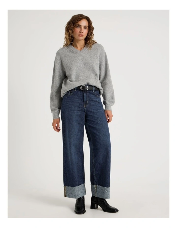 V-Neck Jumper in Grey image 2