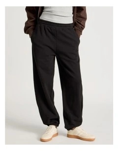 Baggy Fit Jogger in Black