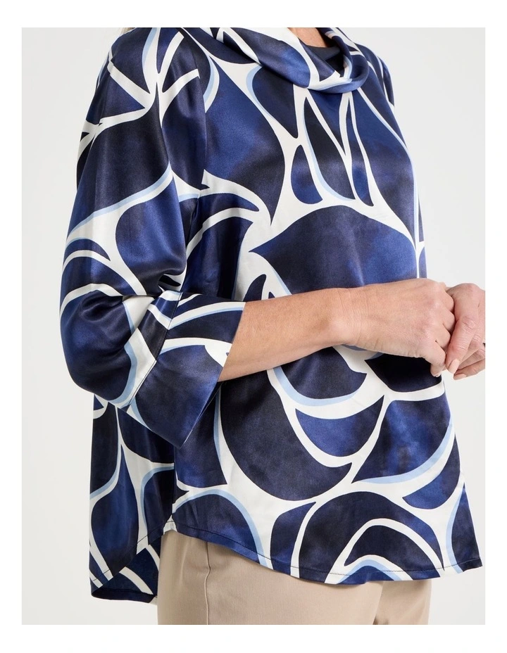 3/4 Sleeve Cowl Neck Top With Curved Hem in Blues Shell Print image 4