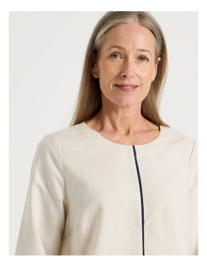 Spliced 3/4 Sleeve Top With Contrast Piping in Oatmeal image 4