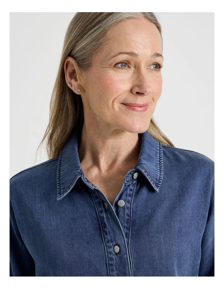 3/4 Sleeve Light Weight Panelled Denim Shirt in Dark Wash image 3