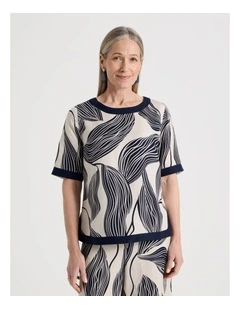 Short Sleeve Top With Solid Contrasts in Neutral/Navy Print