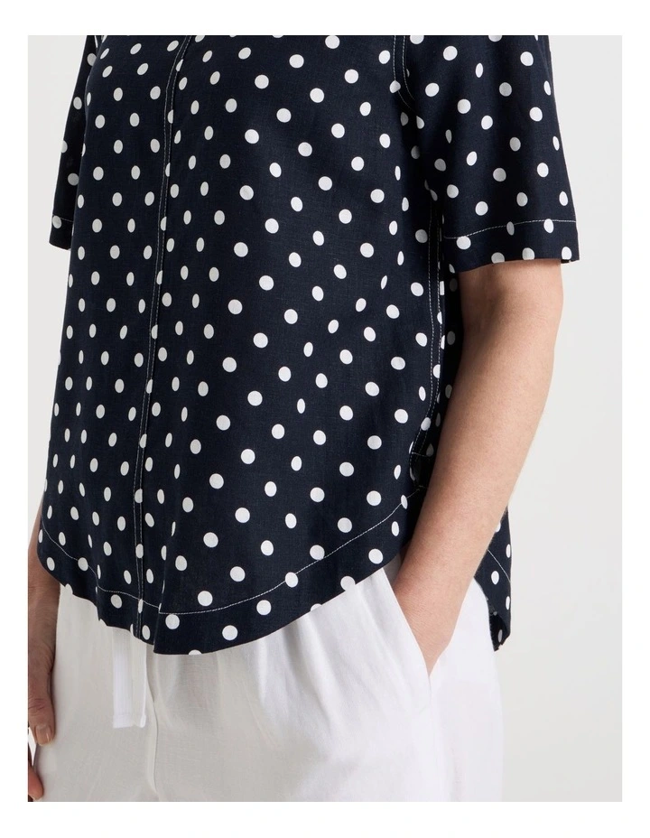 Short Sleeve Top With CF Seam & Curved Hem in Navy/White Spot image 4