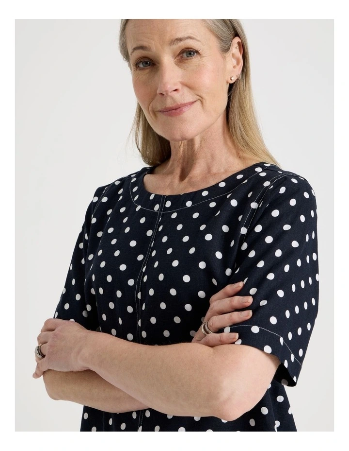Short Sleeve Top With CF Seam & Curved Hem in Navy/White Spot image 5