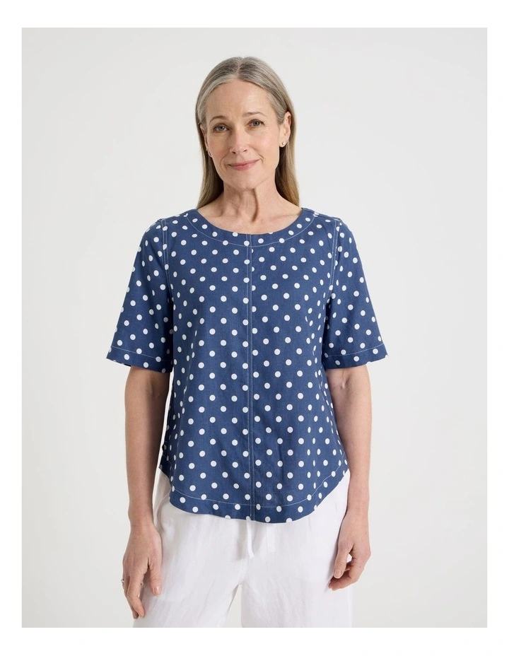 Short Sleeve Top With CF Seam & Curved Hem in Blue/White Spot image 1