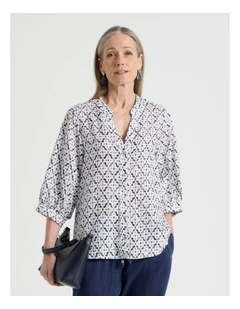 3/4 Sleeve Split Back Shirt in Blue and White Tile Print