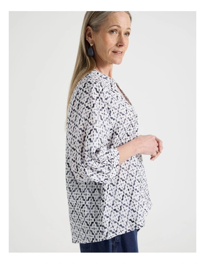 3/4 Sleeve Split Back Shirt in Blue and White Tile Print image 2