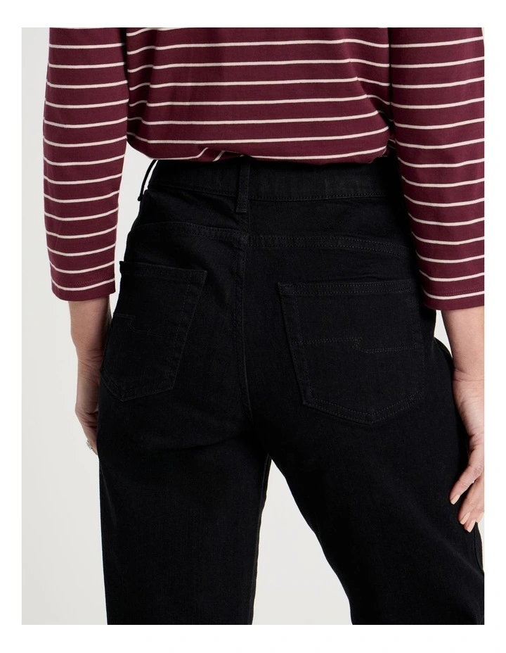 Wardrobe Staple Straight Jean in Black image 5