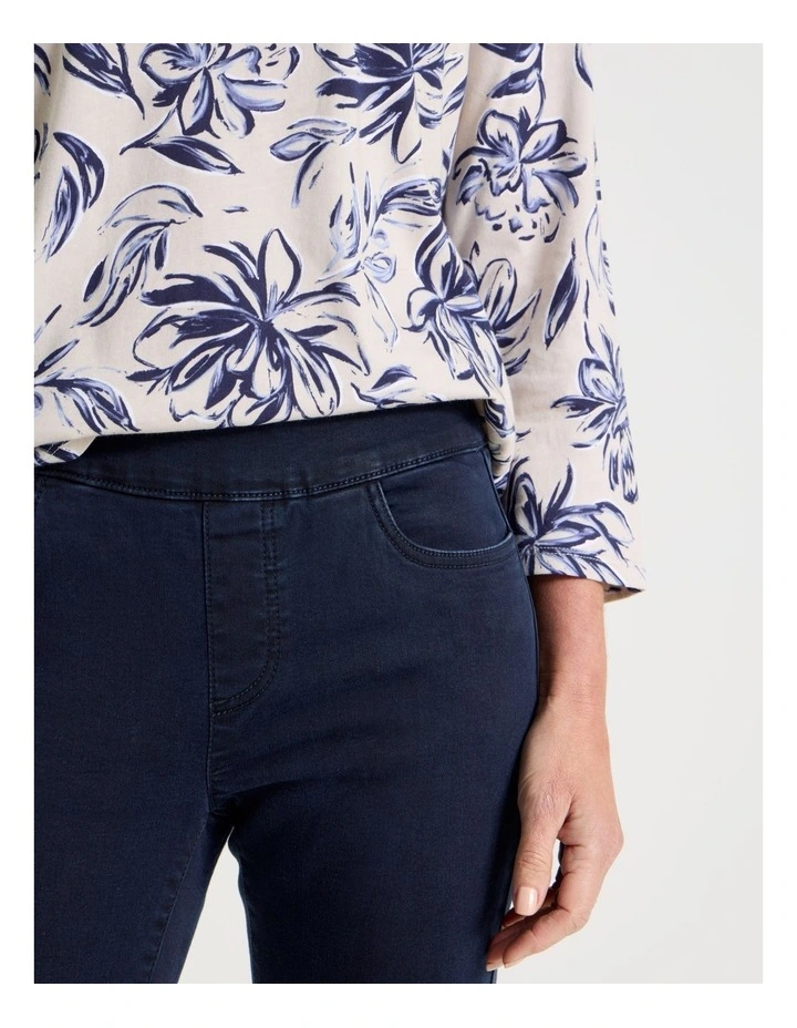 Wardrobe Staple Jegging in Dark indigo image 3