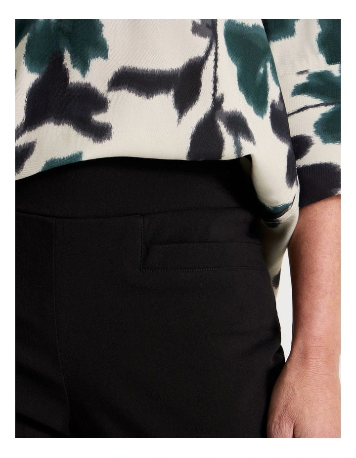 Wardrobe Staple Stretch Full Length Slim Pant in Black image 3