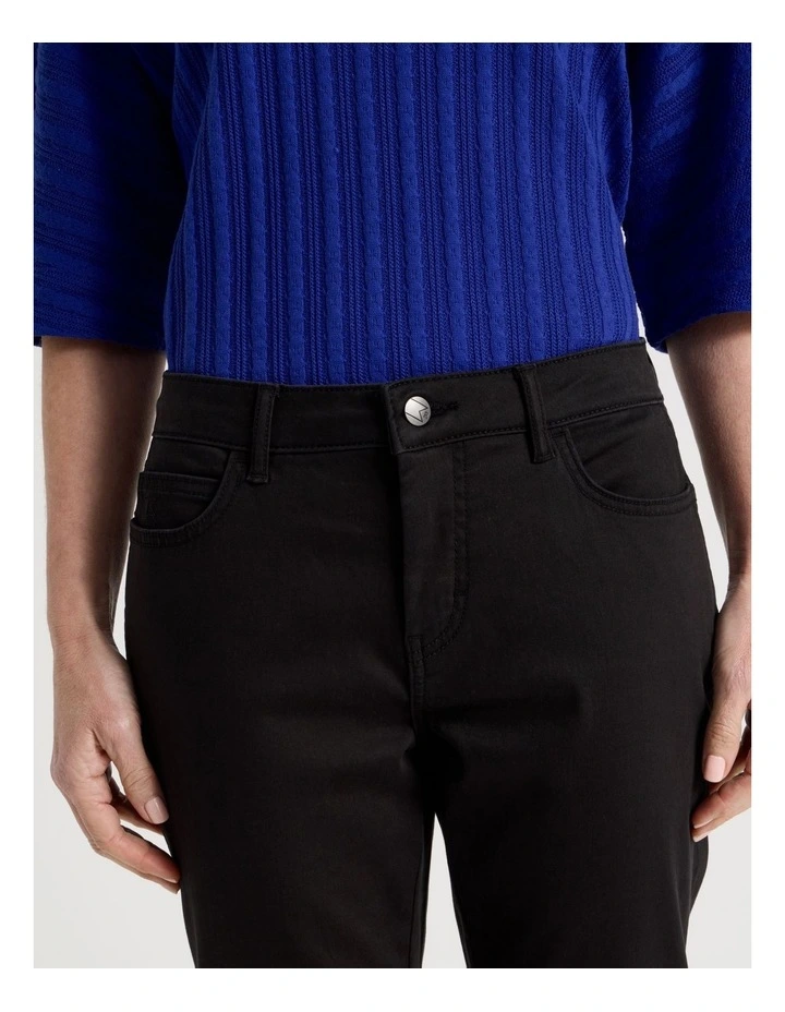 Petites Wardrobe Staple Crop Jean in Black image 4