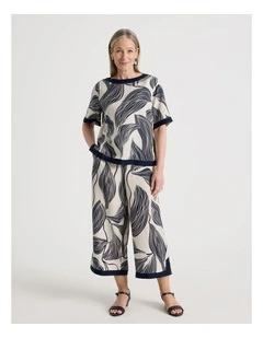 Wide Leg Crop Linen Blend Pant With Solid Contrasts in Neutral Navy Print
