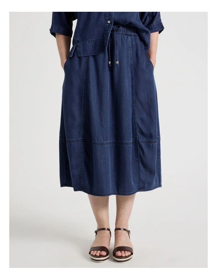 Petites Elastic Back Tulip Hem Light Weight Denim Skirt in Dark Wash image 4