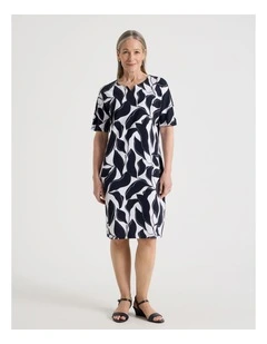 Short Sleeve Knit Dress in Navy/Ivory Abstract Print