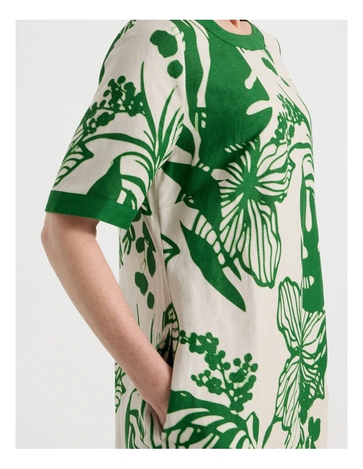 Short Sleeve Solid Trim Dress with Side Splits in Neutral and Leaf Green image 4