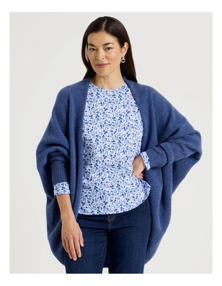 Long Sleeve Wardrobe Staple Tee in Blue Ditsy Floral Print image 3