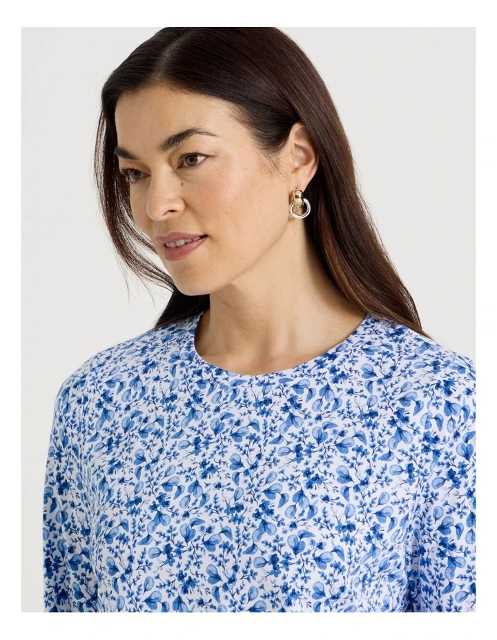 Long Sleeve Wardrobe Staple Tee in Blue Ditsy Floral Print image 7
