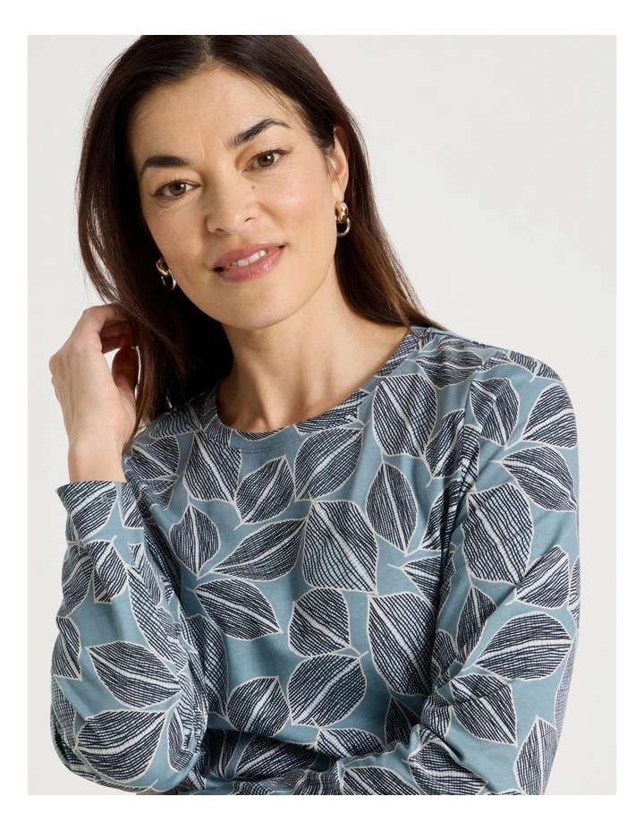 Long Sleeve Wardrobe Staple Tee in Smoke Blue Leaf Print image 7