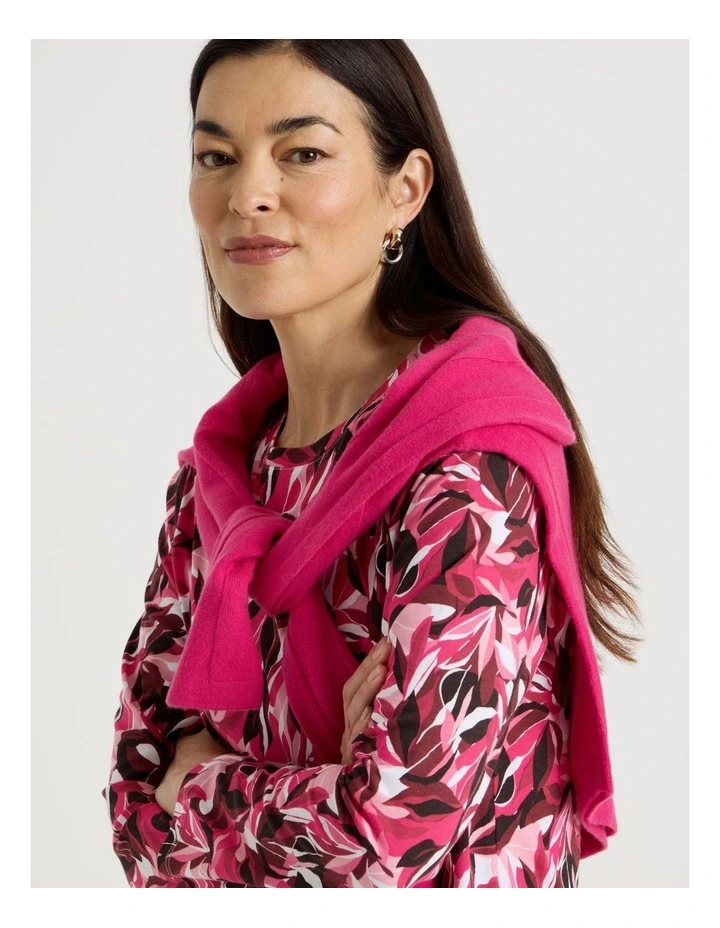 Long Sleeve Wardrobe Staple Tee in Red/Pink Leaf Print image 4