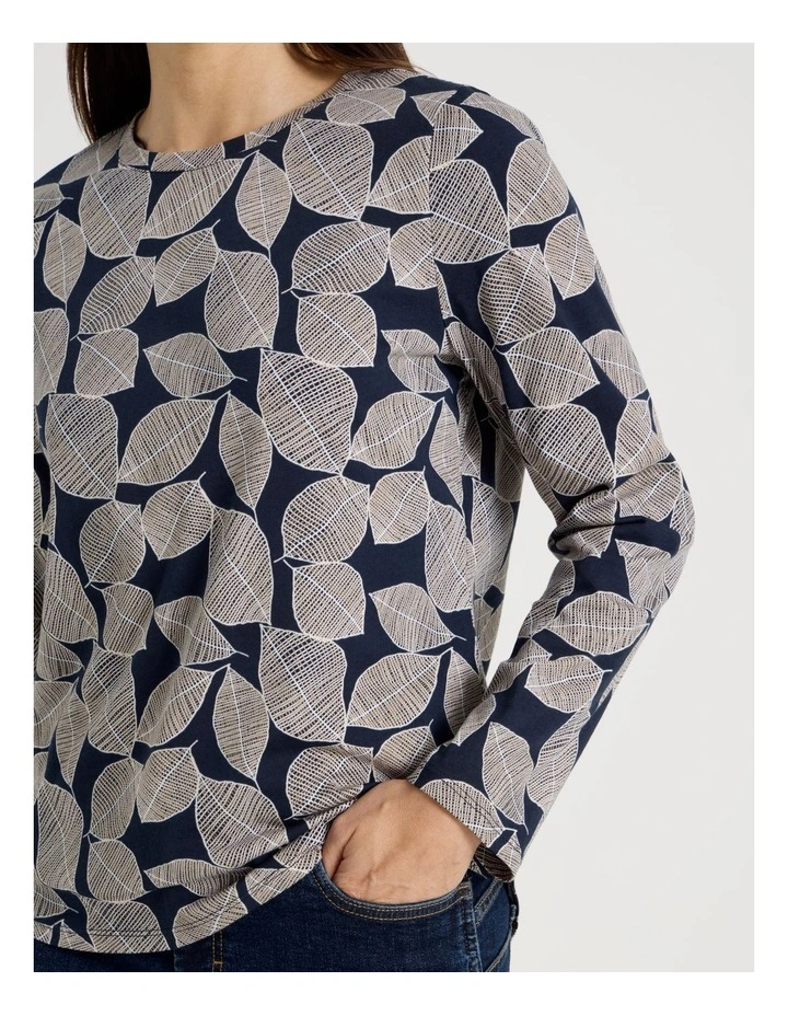 Long Sleeve Wardrobe Staple Tee in Navy Leaf Print image 5