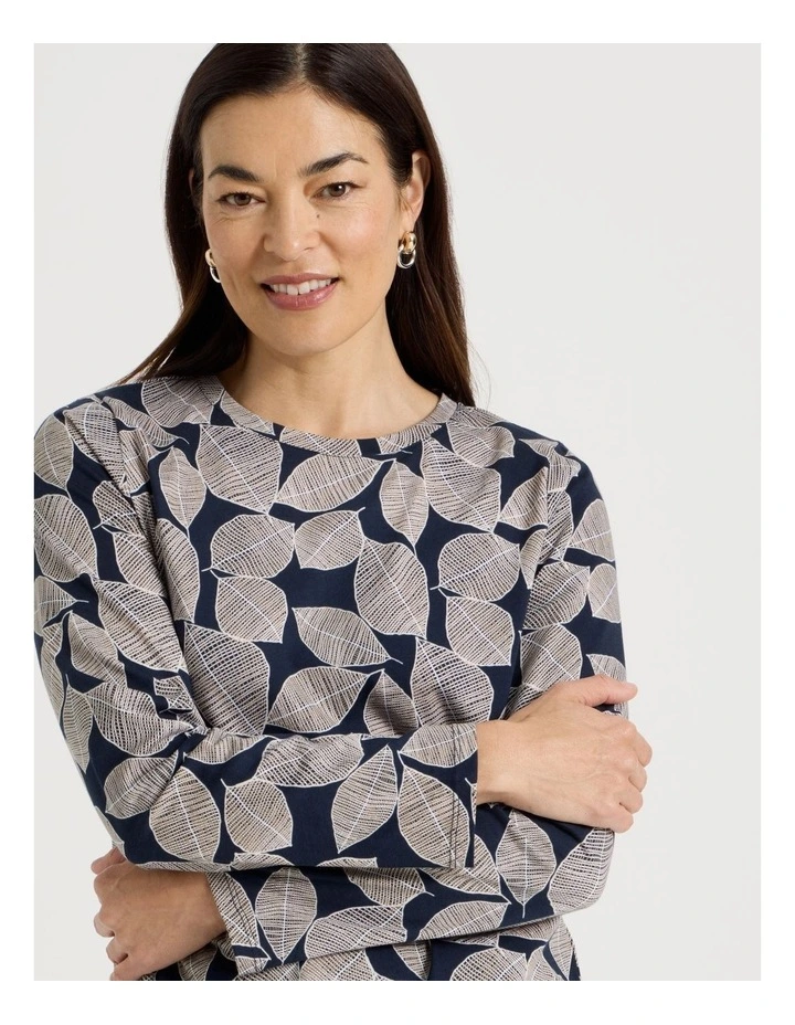 Long Sleeve Wardrobe Staple Tee in Navy Leaf Print image 7