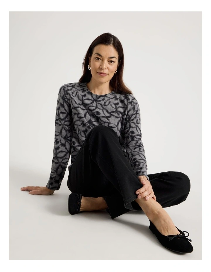 Long Sleeve Soft Touch Tee With Crew Neck in Charcoal Leaf Print image 2