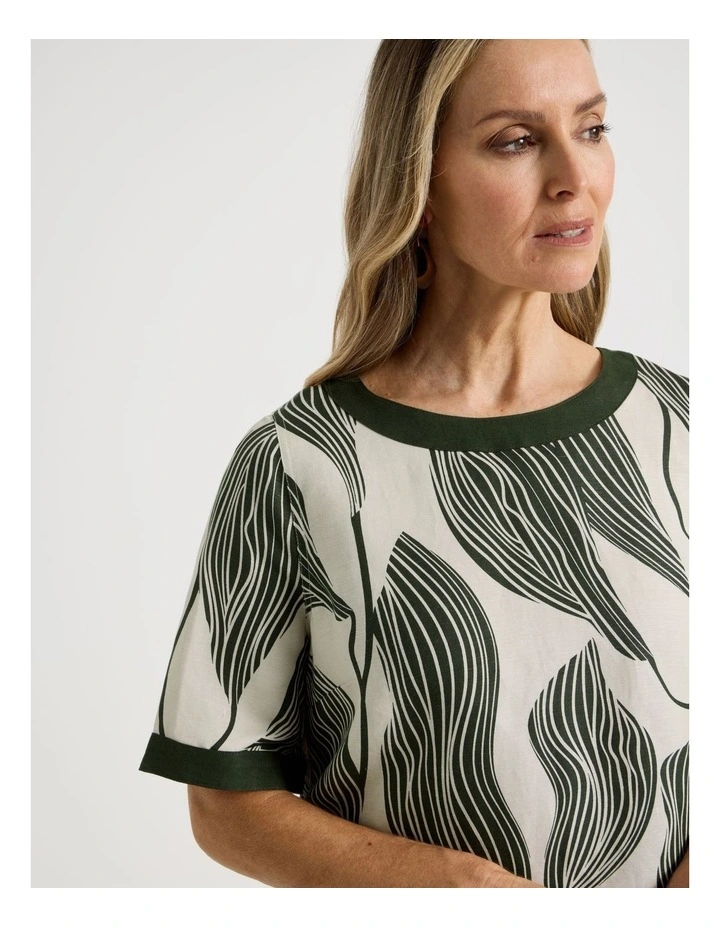 Short Sleeve Top With Solid Contrasts in Neutral/Olive Print image 3