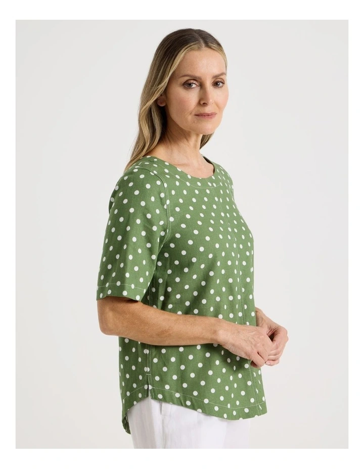 Short Sleeve Top With CF Seam & Curved Hem in Green/White Spot image 4