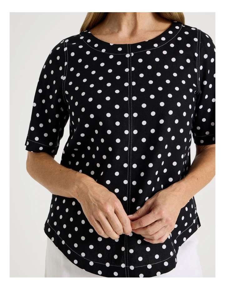 Short Sleeve Top With CF Seam & Curved Hem in Black/White Spot image 4