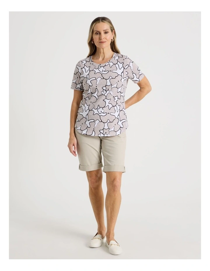 Wardrobe Staple Short Sleeve Tee in White/Neutral Spot Abstract Floral image 4