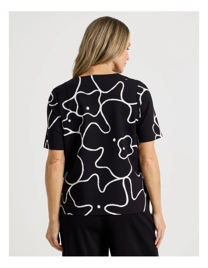 Short Sleeve V Neck Ponte Tee in Black/Ivory Large Abstract Print image 6