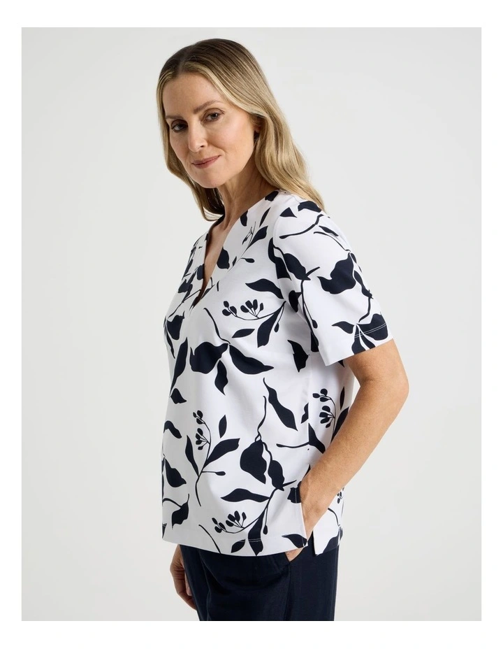 Short Sleeve V Neck Ponte Tee in Navy/Ivory Leaf Print image 5