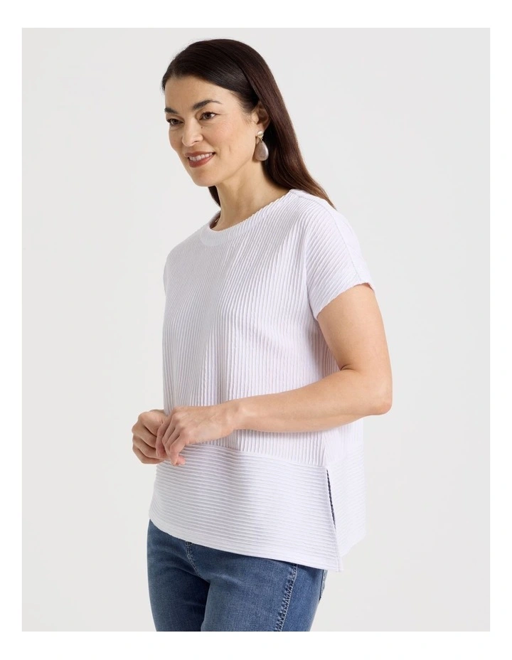 Asymmetrical Hem Short Sleeve Tee in Ivory image 3