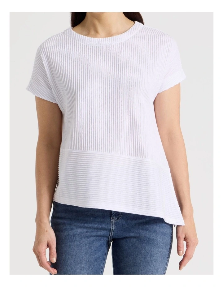 Asymmetrical Hem Short Sleeve Tee in Ivory image 7