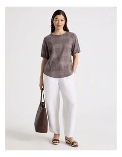 Short Raglan Sleeve Top With Curved Hem in Chocolate/White Check
