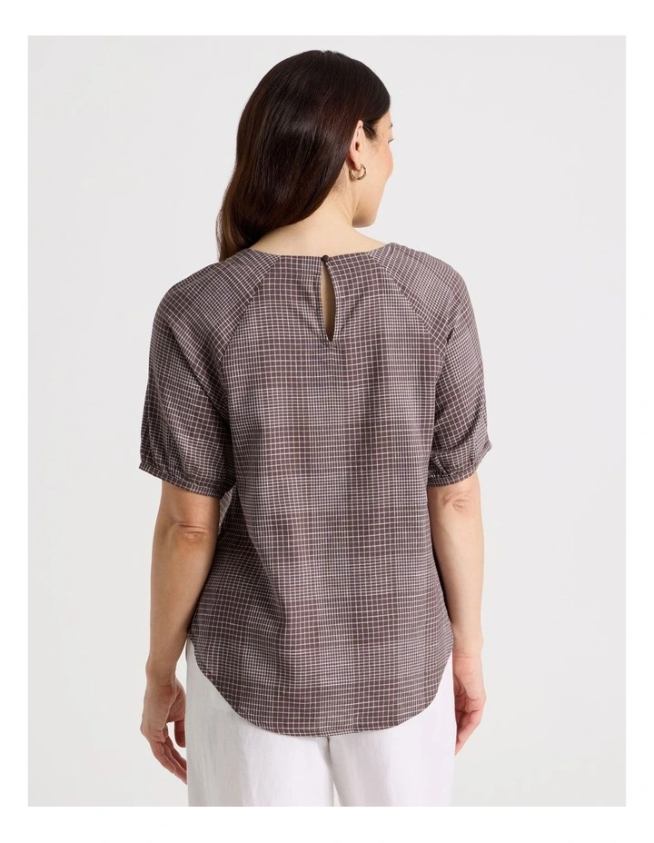 Short Raglan Sleeve Top With Curved Hem in Chocolate/White Check image 5