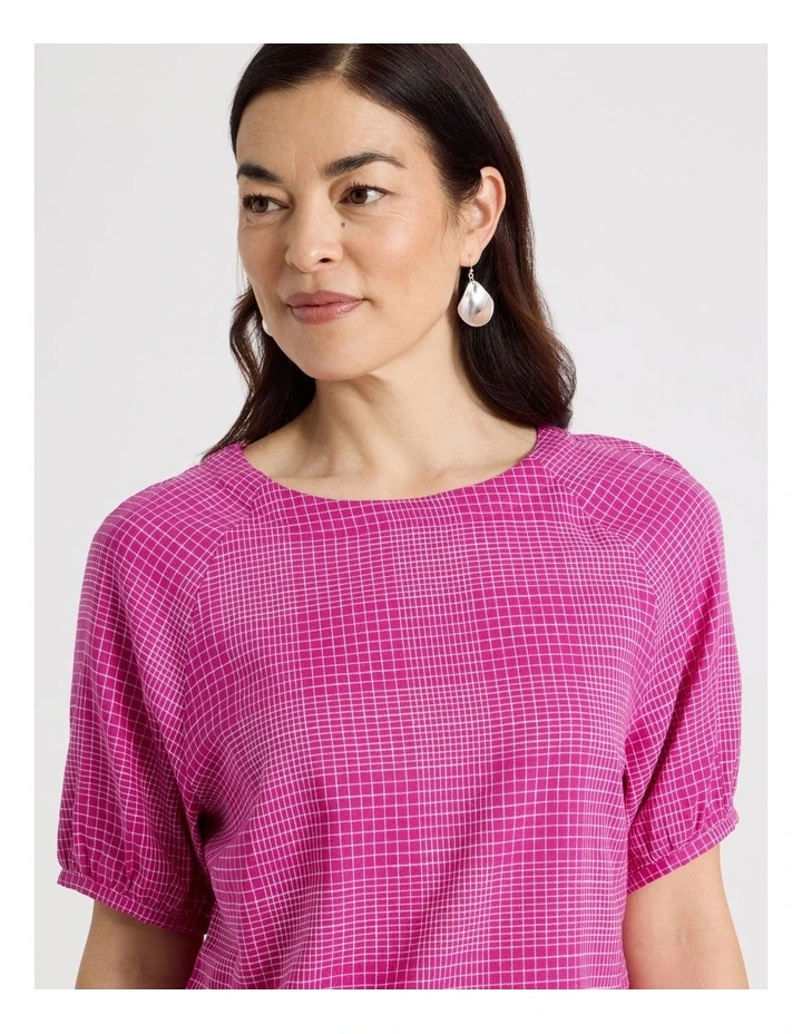 Short Raglan Sleeve Top With Curved Hem in Hot Pink/White Check image 3
