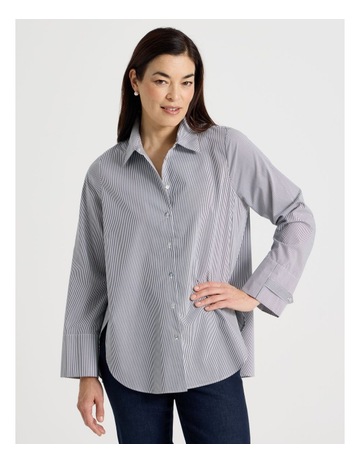 Navy/White colour