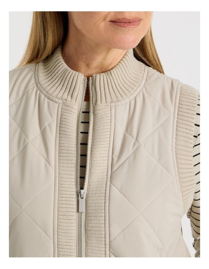 Quilted Vest With Chunky Ribs in Stone image 7