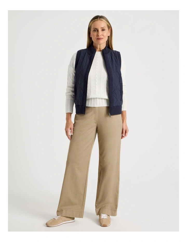 Quilted Vest With Chunky Ribs in Navy image 2