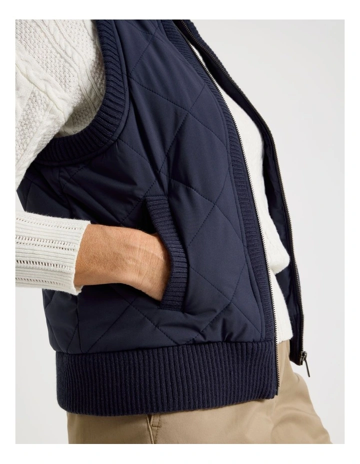 Quilted Vest With Chunky Ribs in Navy image 4