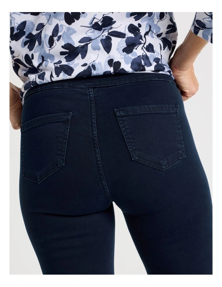 Wardrobe Staple Jegging In Dark Indigo image 5