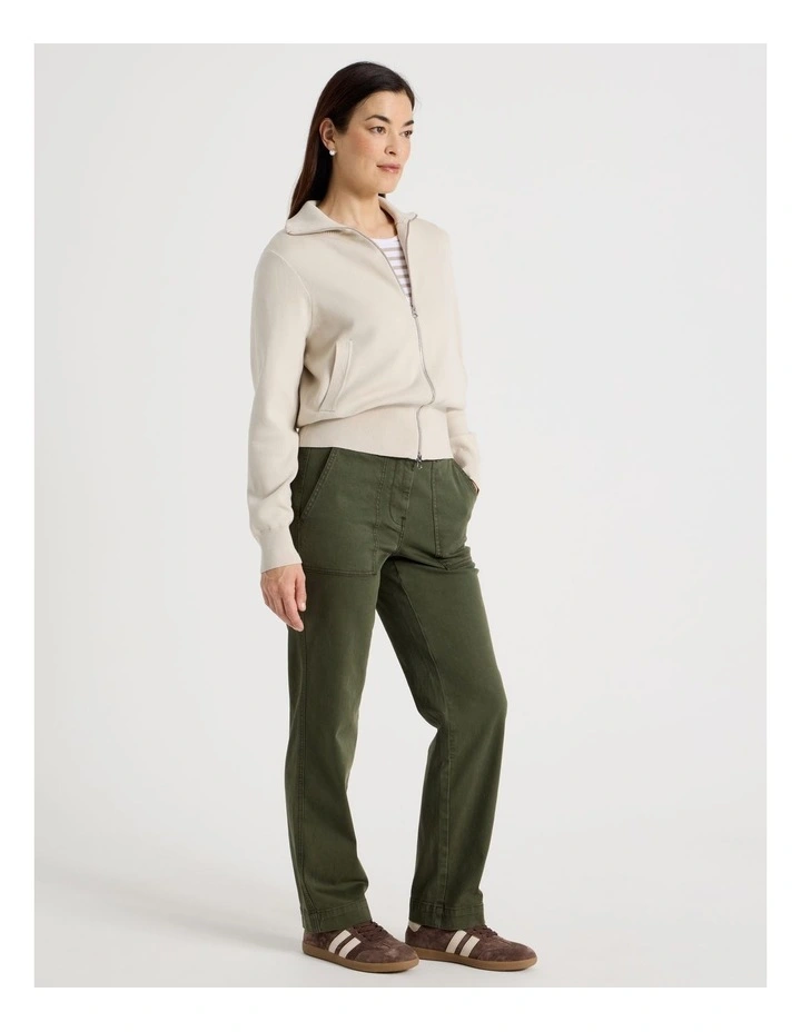 Utility Stretch Pant With Patch Pockets in Olive image 6