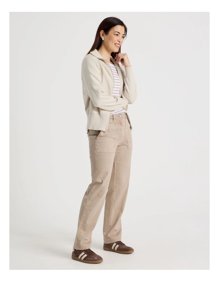 Utility Stretch Pant With Patch Pockets in Neutral image 6