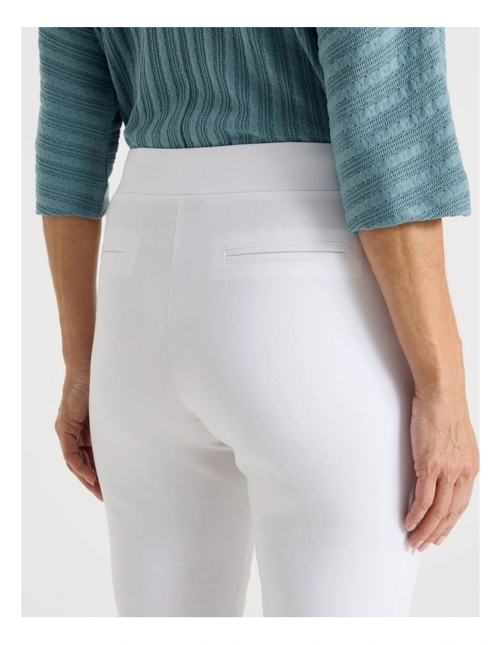 Wardrobe Staple Stretch Crop Pant in White image 7
