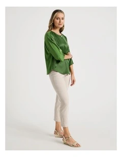 Wardrobe Staple Stretch Crop Pant in Stone