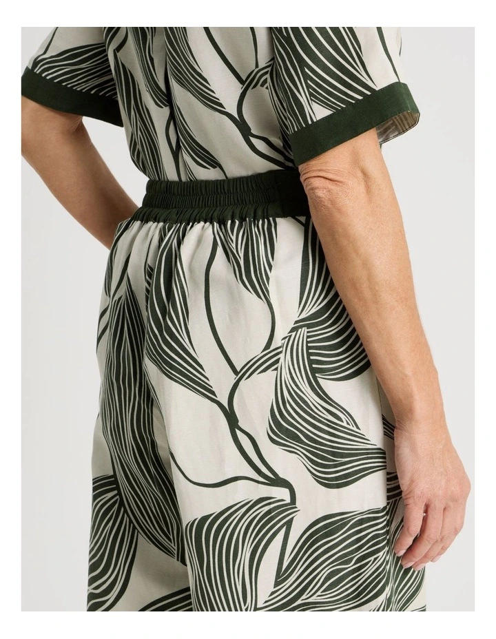 Wide Leg Crop Linen Blend Pant With Solid Contrasts in Neutral/Olive Print image 7