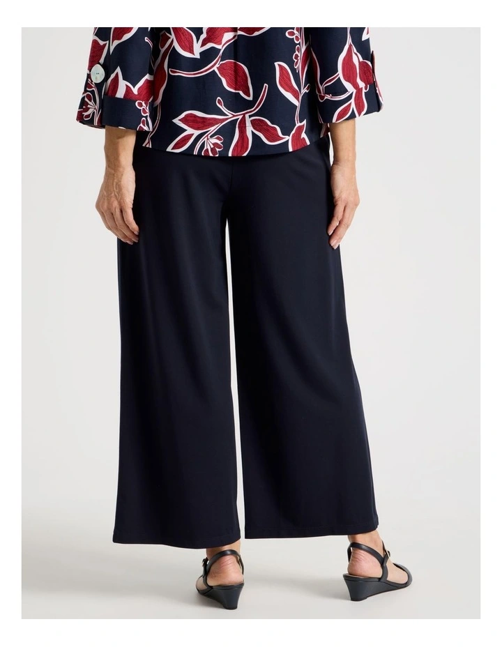 Elastic Waist Crop Travel Knit Pant in Navy image 6