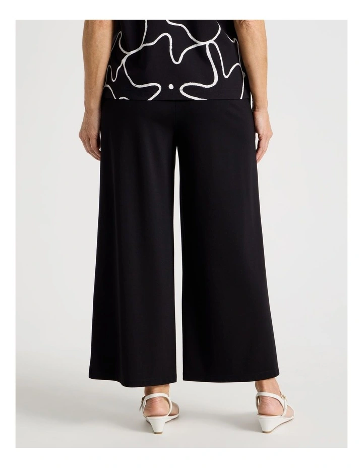 Elastic Waist Crop Travel Knit Pant in Black image 5